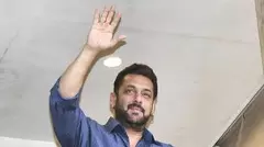 మాదీ జై- వీరు సంబంధం- సల్మాన్