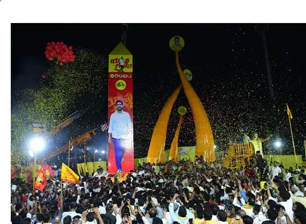 తండ్రీ కొడుకుల పాదయాత్రలు ముగించింది ఒకేచోట!