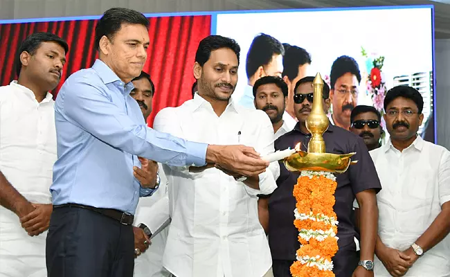 ఆంధ్రాలో  జగనన్న స్టీల్ రాజకీయాలు : కడప ముద్దు, వైజాగ్ వద్దా?