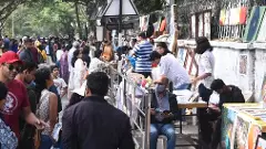 కర్నాటక చిత్రకారుల సంత.. ఏటా ఒక్కరోజే నిర్వహణ!