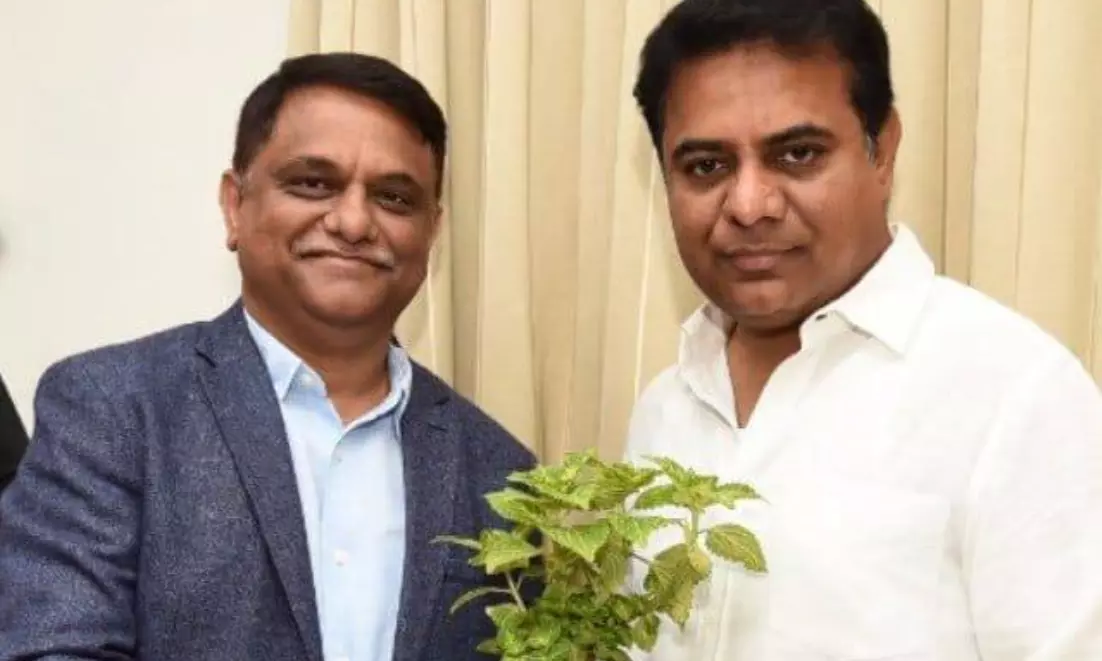 తెలంగాణలో సీనియర్ IAS ఆఫీసర్ కు మెమో