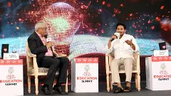 ఇంగ్లీష్ వద్దనే వాళ్ల పిల్లలు ఎక్కడ చదువుతున్నారో చెప్పమనండి: జగన్