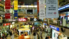 మచ్చా, ఆ మాల్ కి వెళ్దామా!