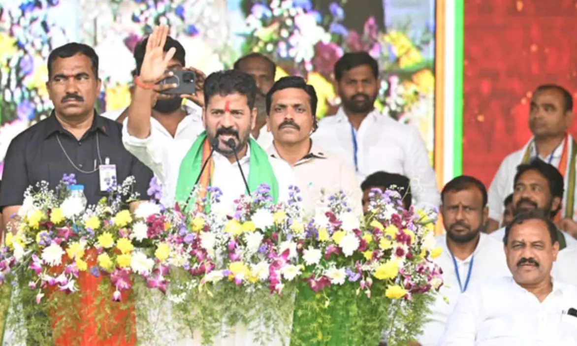 కూల్చేంత దమ్ముందా కేసీఆర్! ఇంద్రవెల్లి మట్టికి రేవంత్ వందనం!! కూల్చేంత దమ్ముందా కేసీఆర్! ఇంద్రవెల్లి మట్టికి రేవంత్ వందనం!!