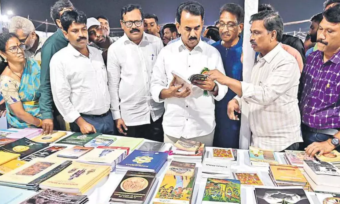 హైదరాబాద్ బుక్ ఫెయిర్ ఎందుకు ఫెయిల్ అయింది! హైదరాబాద్ బుక్ ఫెయిర్ ఎందుకు ఫెయిల్ అయింది!