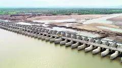 కాళేశ్వరం పండు మింగిండు.. జనాలకు తొక్క మిగిల్చిండు..