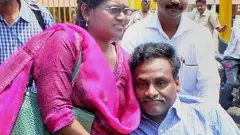 మోదీని కలుస్తా, నాకొడుకు చేసిన తప్పేంటని అడుగుతా?  సాయిబాబా తల్లి