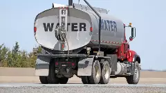 నీటి సంక్షోభంలో బెంగళూర్, ప్రైవేట్ బోర్లు స్వాధీనం చేసుకుంటామన్న ‘డీకే’