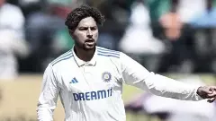 తొలిరోజే కూల్చేశారు: ఆపై నిలబడ్డారు