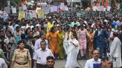 సందేష్‌ఖలీలో పర్యటించిన పశ్చిమ బెంగాల్ సీఎం