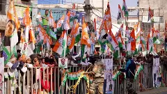 ‘బాండ్ల’లో  తేడాలెందుకు ఉన్నాయి: ఎస్బీఐని ప్రశ్నించిన కాంగ్రెస్