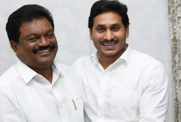 వైఎస్‌ఆర్‌సీపీకి బీసీలను దగ్గర చేసింది ఆయనే..అయినా టికెట్‌ లేదు