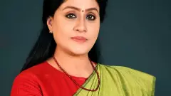 డైెరెక్టర్ కారు పంచరైంది, విజయశాంతి హీరోయిన్ అయింది