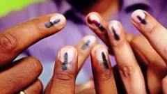 ఓటు కోసం డబ్బు ఆశించే ప్రజల్ని ఎలా చూడాలి?