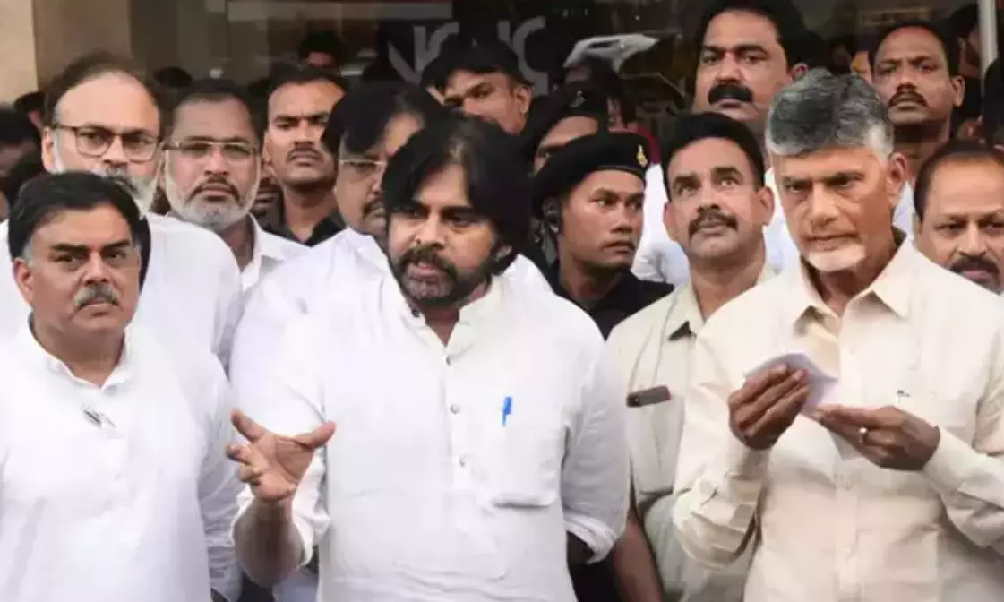 రెండు చోట్లా ఓడినా.. పవన్‌ కల్యాణ్‌ హవా ఎందుకు పెరిగింది?