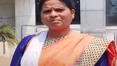 ఈ అక్కను గెలిపిస్తే ఫారిన్ విస్కీ, బీరు ఫ్రీ!