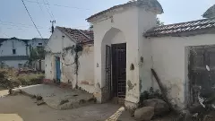 ఇల్లే మనుకుంటుంది చెప్పు? (ఆదివారం కవిత)