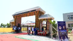 ఒక ఒదిశా డాక్టర్ తన ఊరికి పిల్లలకు ఇచ్చిన కానుక ఇది...