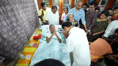 కేసీఆర్ బస్సుయాత్రలో ఆసక్తికర సన్నివేశం