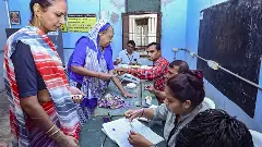 గుజరాత్‌లో హస్తంపార్టీ వాళ్లు బీజేపీపై ఎందుకు ఫిర్యాదు చేశారు?