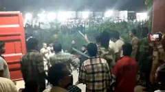 ఎన్నికల విధులు నిర్వహించిన టీచర్లపై లాఠీ ఛార్జ్