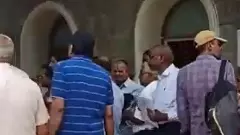 ఓరి మీఅమ్మ కడుపులు మాడా, నమ్మించి గొంతు కోశారు కదరా!