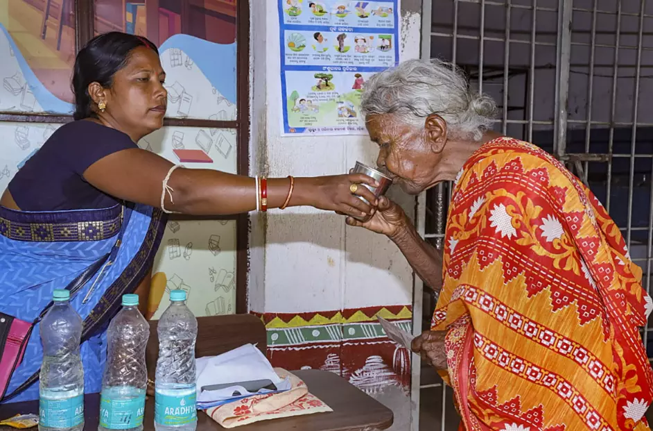 మధ్యాహ్నం 3 గంటల సమయానికి ఓటింగ్ శాతం ఎంతంటే..