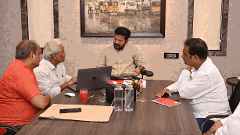 పోటాపోటీగా తెలంగాణ దశాబ్ది ఉత్సవాలు