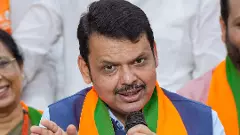 రిజర్వేషన్లు వ్యతిరేకించే వారికే అత్యధిక సీట్లు: ఫడ్నవీస్