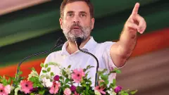 కాశ్మీర్ కల్లోలంగా ఉంటే.. ఢిల్లీ లో సంబురాల? కాంగ్రెస్