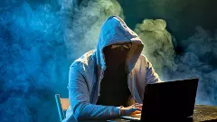 ‘ఎయిర్ పోర్టులో బాంబులున్నాయి. కాసేపట్లో పేలుబోతున్నాయి...’