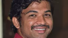 సాహిత్య అకాడమీ అవార్డుకు ఎంపికైన తొలి గిరిజనుడు కార్తీక్‌కు ప్రశంశలు