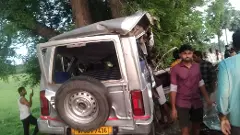 ఘోర రోడ్డు ప్రమాదం.. అక్కడిక్కడ ఇద్దరు మృతి