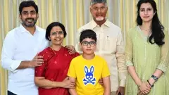 కుటుంబానికి దూరమైన జగన్... చంద్రబాబు చుట్టూ కుటుంబం