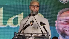 వివాదాలకు కేరాఫ్...హైదరాబాద్ ఎంపీ అసదుద్దీన్ ఒవైసీ