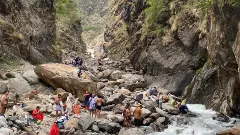 మంచు కొండలలో ఉన్న మత్తు ఏమిటో గాని...