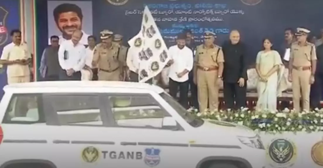 హైదరాబాద్ బ్రాండ్ ఇమేజ్ కాపాడండి... పోలీసులకు సీఎం రేవంత్ పాఠాలు