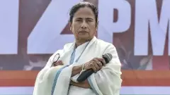 సొంత పార్టీ వాళ్లతోనే మమతా పాలనకు మరకలు ?