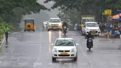 తెలంగాణలో  మూడురోజుల పాటు భారీవర్షాలు, ఐఎండీ రెడ్ అలర్ట్ జారీ