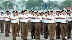 బ్యూరోక్రాట్లను ఇక నుంచి ఖాకీ నిక్కర్ లో చూడవచ్చు: కాంగ్రెస్