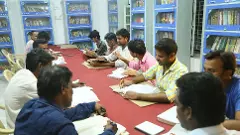 అక్షర చైతన్య గ్రంథాలయం..గ్రామీణ యువతకు ఉపాధి మార్గం