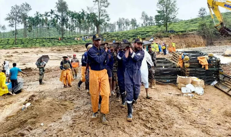 వాయనాడ్‌ దుర్ఘటనపై ప్రధాని మోదీ ఏరియల్ సర్వే