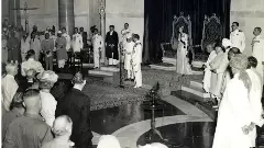 దేశాన్ని పాలించేందుకు లీడర్లు రావలసి ఉంది...