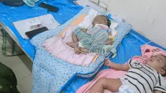 ఊరంతా ‘ఫీవర్ హాస్పిటల్’ అయింది...