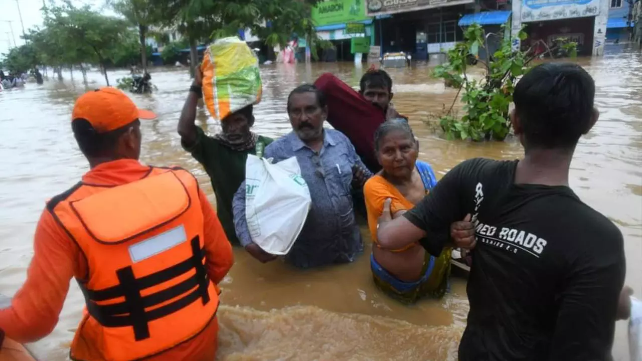 ఎన్‌టీఆర్ జిల్లాలో వరదల పరిస్థితి ఎలా ఉందంటే..