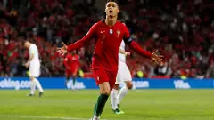 వామ్మో.. ఏంటా ఫాలోయింగ్.. షేక్ అవుతున్న సోషల్ మీడియా