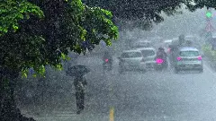 ఏపీకి మళ్ళీ వర్ష సూచన.. కోస్తాంధ్రకు భారీ వర్ష సూచన..