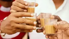 రోడ్లపై టీ తాగేవారికి హెచ్చరిక