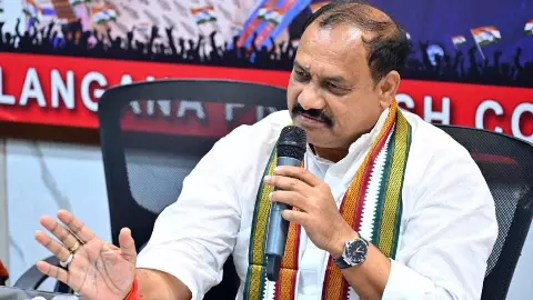 ‘తెలంగాణ కోసం కేసీఆర్ చేసిన ఉద్యమం ఓ బూటకం’ ‘తెలంగాణ కోసం కేసీఆర్ చేసిన ఉద్యమం ఓ బూటకం’