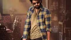 ప్రభాస్ కొత్త లుక్ అదిరిపోయింది! ‘రాజాసాబ్’ పోస్టర్ రిలీజ్!